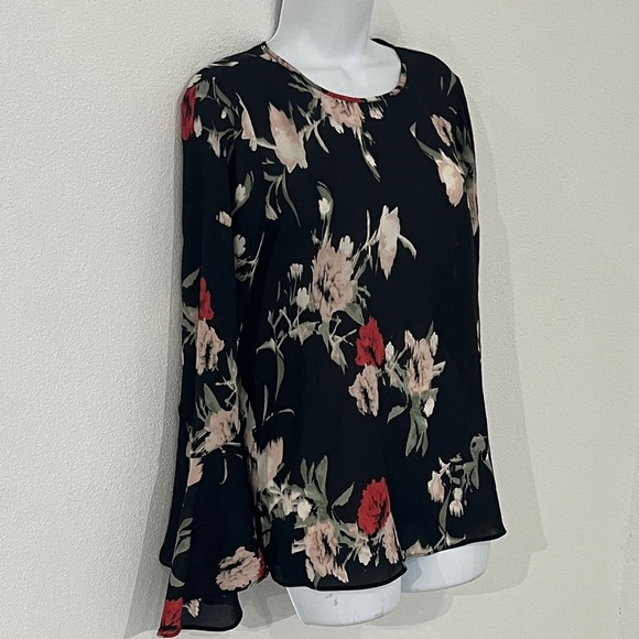 Vince Camuto Blouse Size Small - Picture 2 of 7